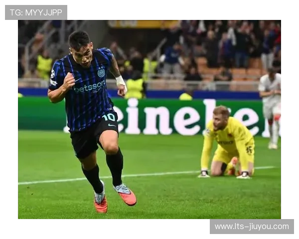 奥巴梅扬助攻派尚,团队配合完美收官 奥巴梅扬助攻派尚,团队配合完美收官