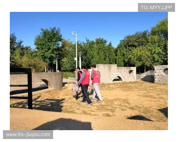 盖奇职业生涯首次打满五回合并以判定取胜,花红数增至14次。 盖奇职业生涯首次打满五回合并以判定取胜,花红数增至14次。