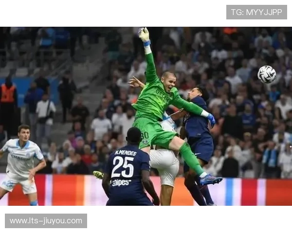 马赛门将鲁利失误后获主帅公开支持 马赛门将鲁利失误后获主帅公开支持