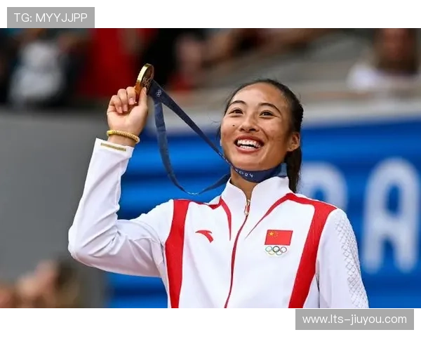 郑钦文坦言复出激动人心,康复时间比想象中长 郑钦文坦言复出激动人心,康复时间比想象中长