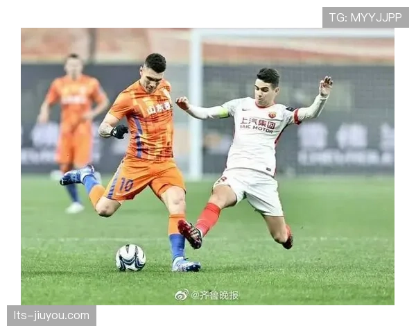 半场战报：奥斯卡点射建功，上海海港客场1-0暂时领先山东泰山